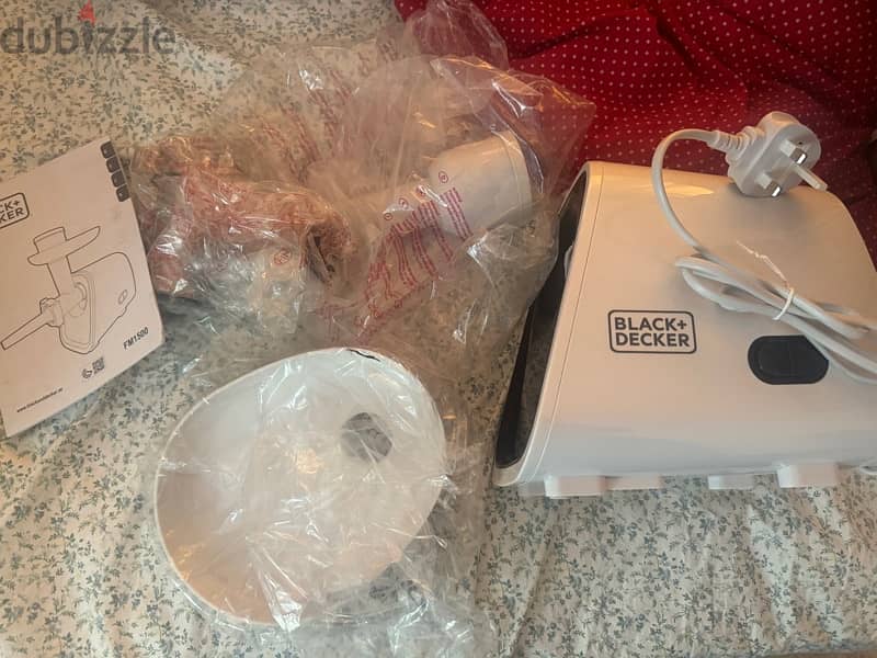 Black + Decker meat mincer grinder new 1500watt 1