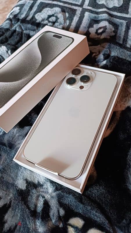 IPhone 15 pro max 256gb for sale Full box 1