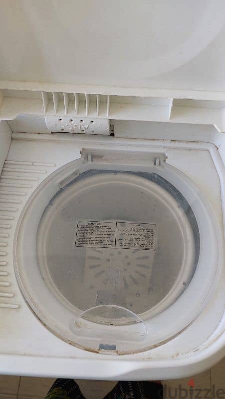 Geepas washing machine 7kg 4