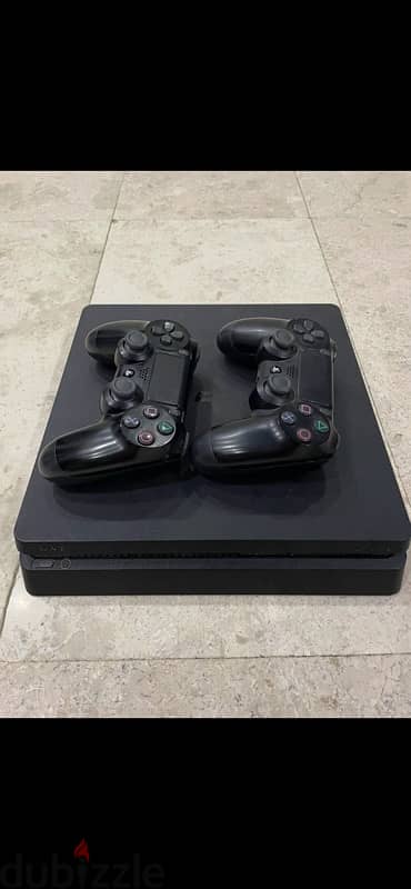 PS4 slim 1TB