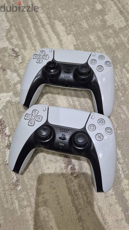 Playstation 5 controller 1