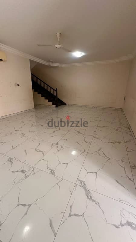 ڤيلا  للايجار في الخوض 7  Villa for rent in alkhoud 5