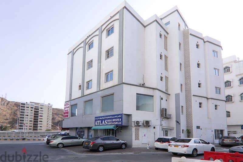 Building for rent in Muscat 1