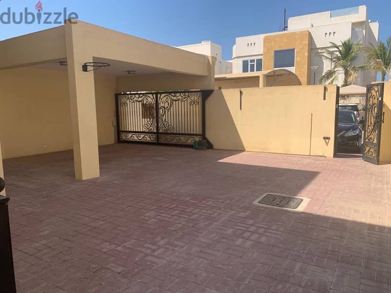 villa for rent close to the beach located al hail north 19