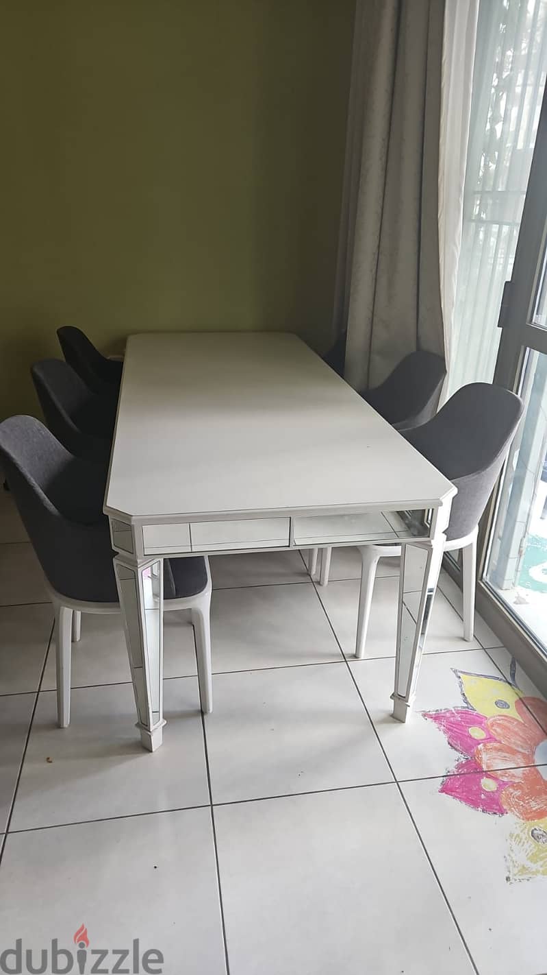 Dinning table high quality 0