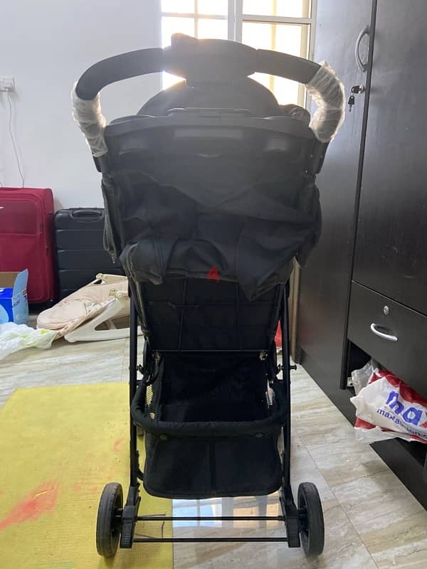 Junior heavy duty stroller in very good condition 2