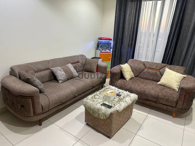 5 seater sofa bought last feb 2024 same as new 2