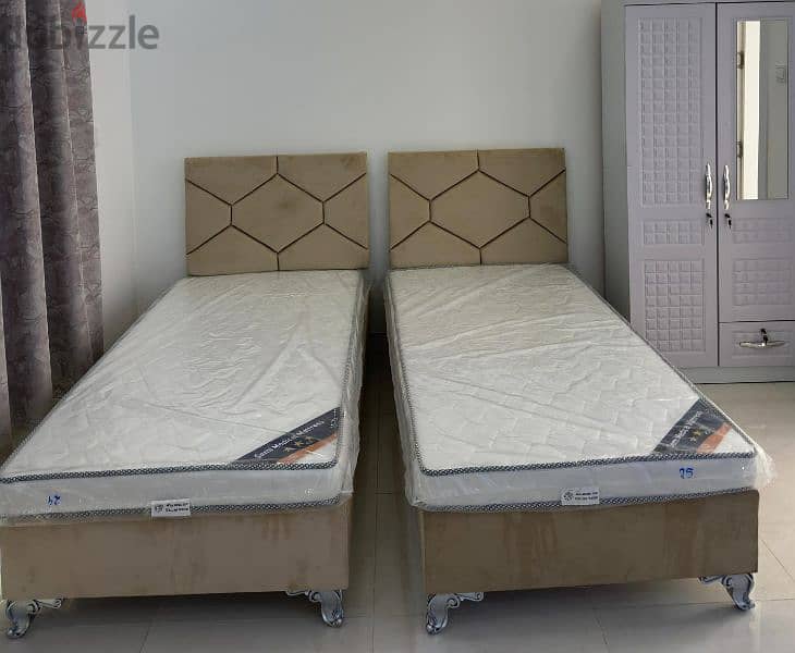 King Size Wooden Velvet Bed 17