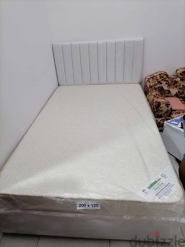 King Size Wooden Velvet Bed 19