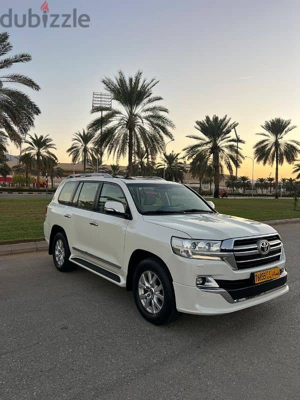 Toyota Land Cruiser GXR model 2019 good condition for sale. 0