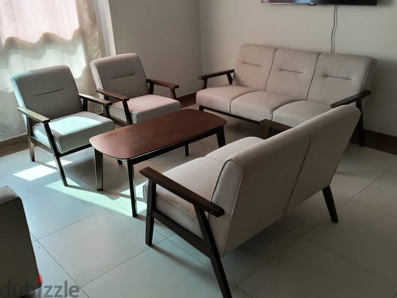 7 Seat sofa, with coffe table 0