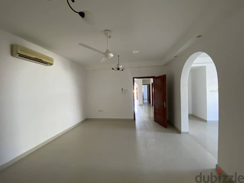 1ME32-Commercial 4+1BHK villa for rent located in 18 november(main st) 13