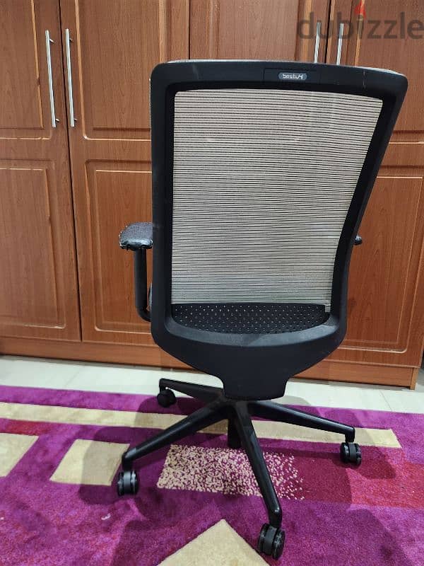 office chair 3