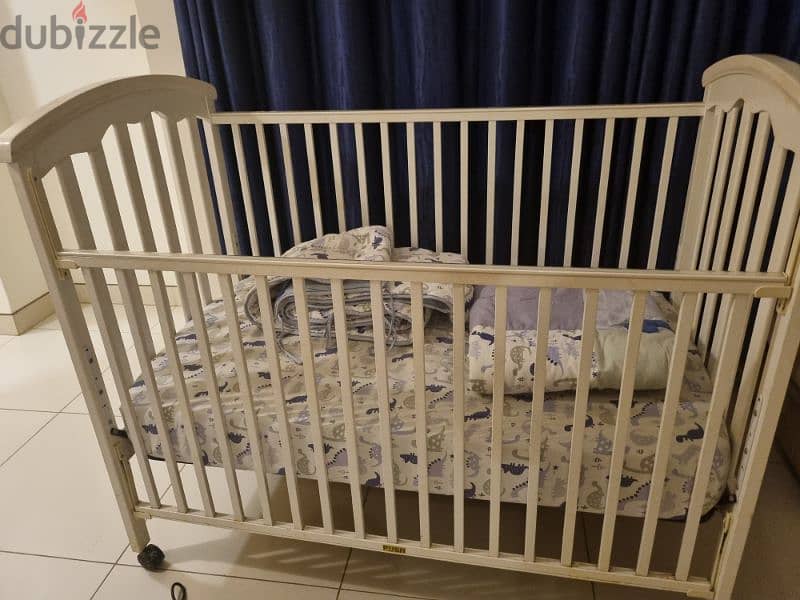 crib in perfect condition. 0