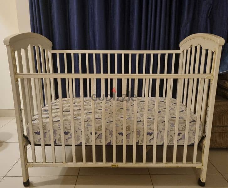 crib in perfect condition. 1