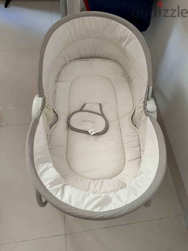 Baby seat and swing 15 omr each 2