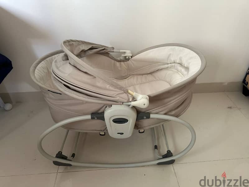 Baby seat and swing 15 omr each 3