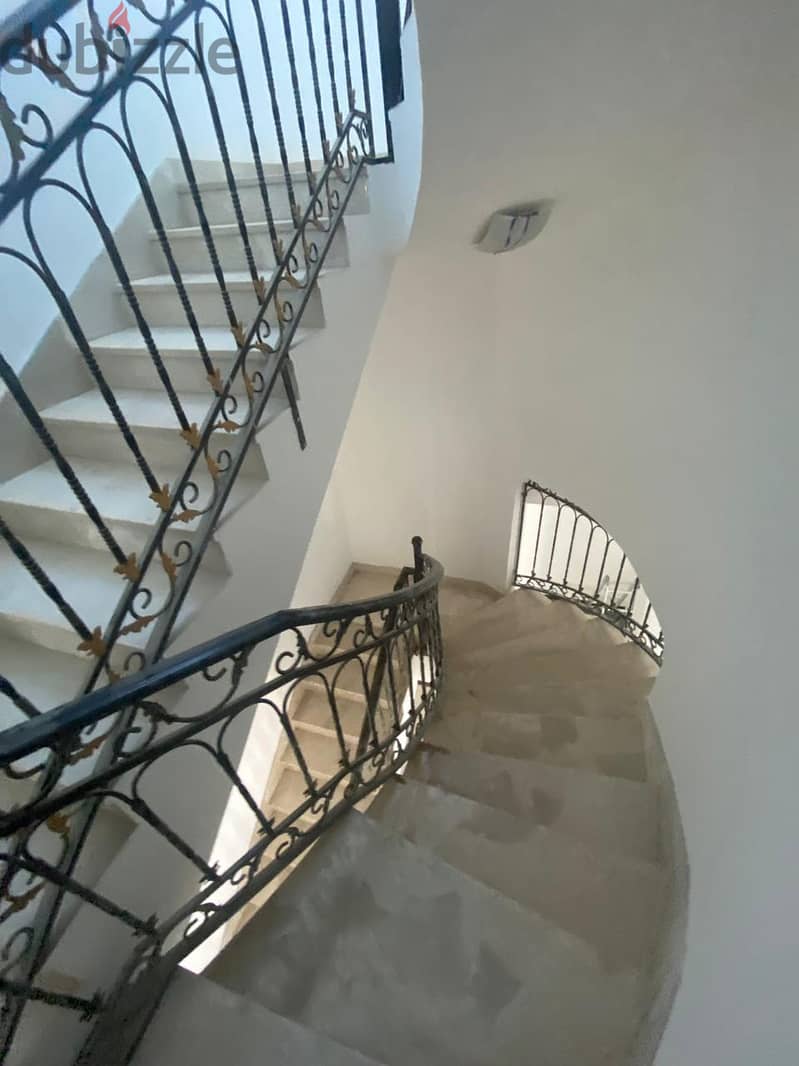 For Rent 5 Bhk Villa In Boucher للإيجار فيلا 5 غرف نوم في بوشر 4