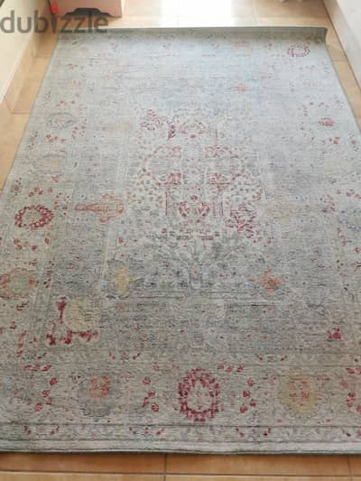 Large blue rug - Homes r Us