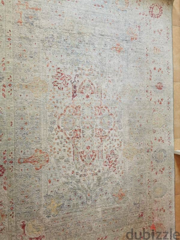 Large blue rug - Homes r Us 1