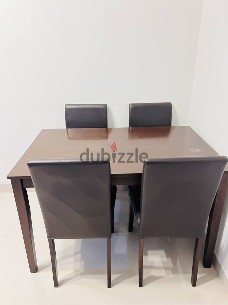 Dining table with 4 chair 1