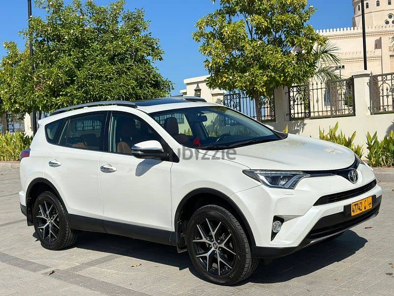 Toyota Rav 4 2018 ( oman agency) 0