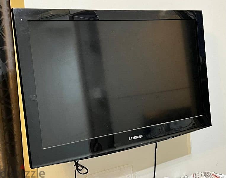 32"Samsung TV for Sale  Excellent condition 0