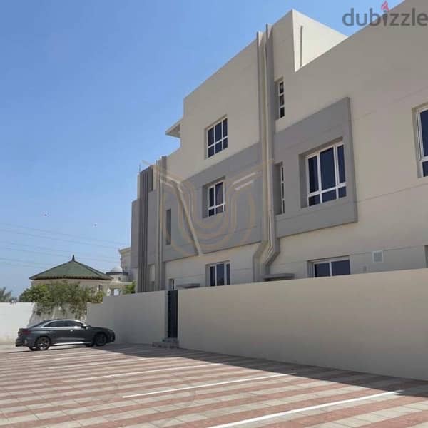 BAWSHAR AL MUNA | BRAND NEW 6 BR VILLA 9