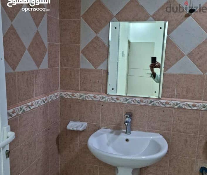 Available flat for rent AL Mawaleh near city centre Seeb 17