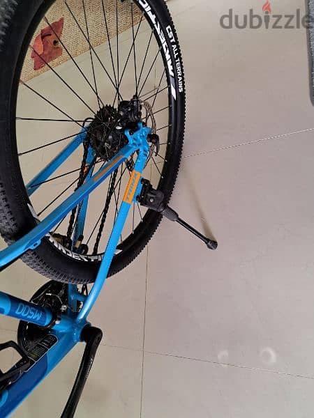 It is a branded bicycle for sale with aluminum frame I 9