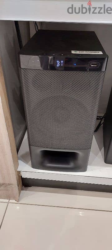 very rarely used 1 year old sony 5:1 home theatre 1000W for sale 3