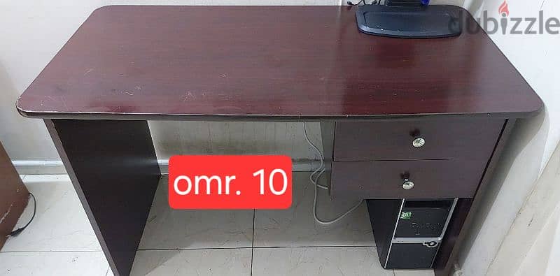 study table / computer table for sale omr. 10 0