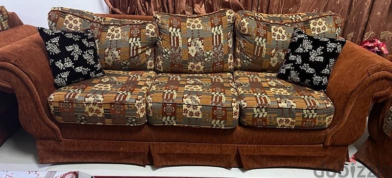 7-seater sofa set 0