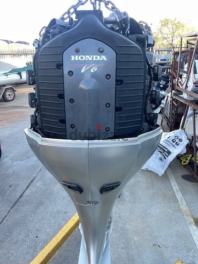 Honda BF 255 hp - V-6  4 stroke motor - outboard motor