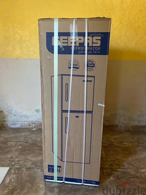 GEEPAS DOUBLE DOOR REFRIGERATOR 180L 7