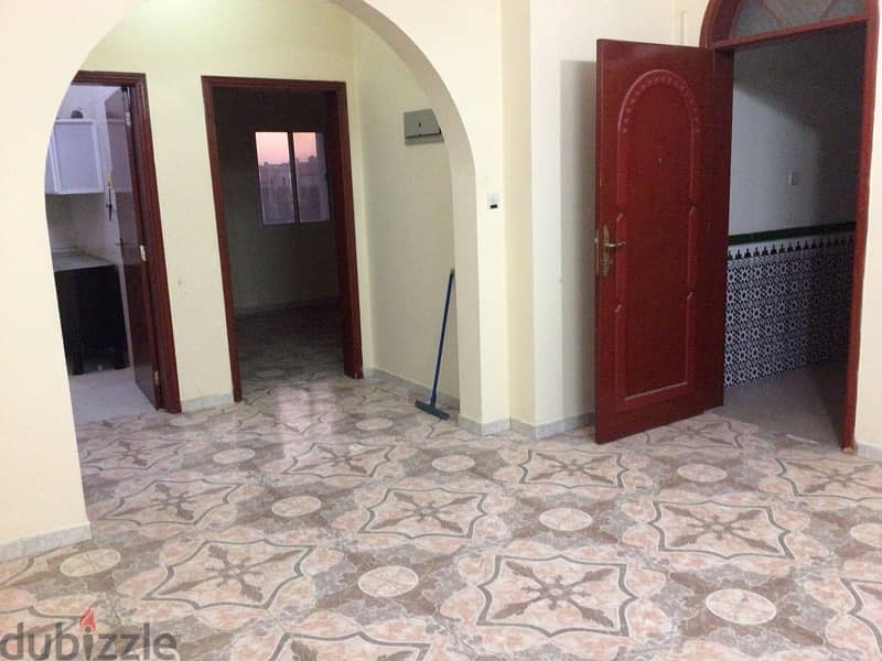 spacious 2 bhk flat in Alkhuwair 33 near taimor mosque with balconies 3