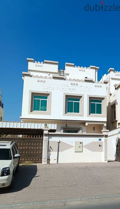 SR-MA-686 *For Rent: Twin Villa in Ozaiba*
                                title=