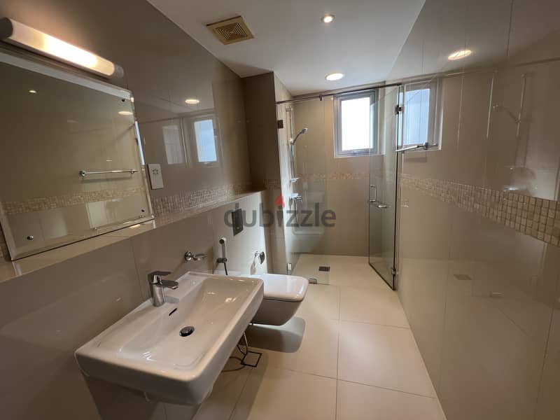 5 Bedroom Villa for Rent in Al Mouj 18