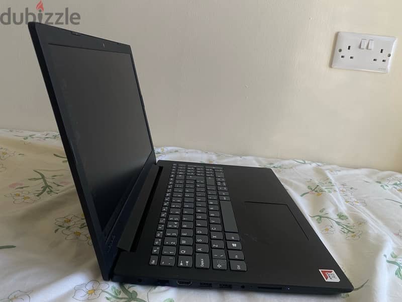 Lenovo Laptop Very Clean & New 2