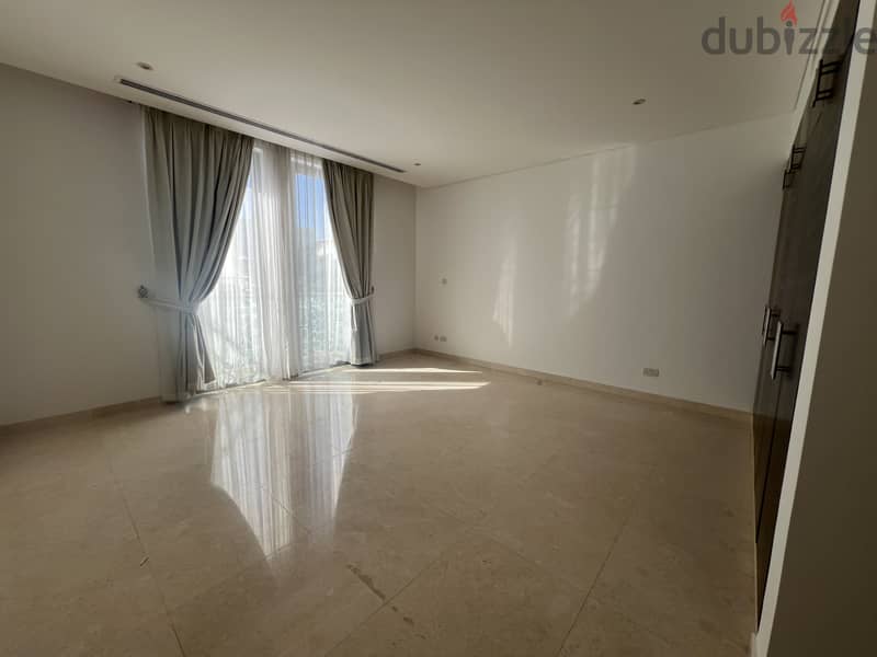 5 Bedroom Villa for Rent in Al Mouj 16