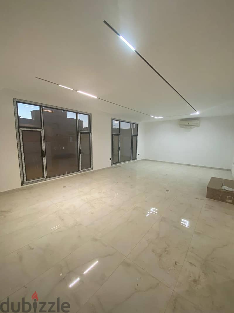 SR-AR-682 Hight quality ground floor villa to let in mawaleh north 1