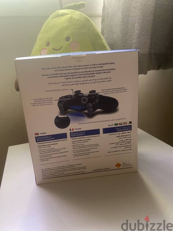 new mint condition Sony dual shock 4 chromium blue. (limited edition) 2