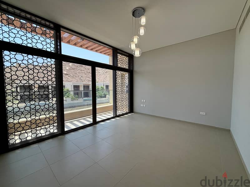 Lavish 4 Bedroom Villa for Rent in Muscat Bay 15