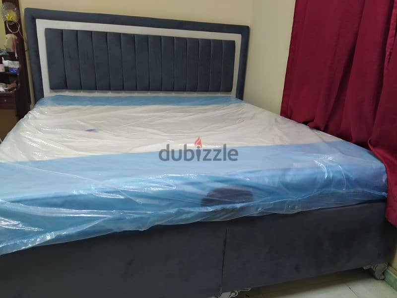 queen size bed for sell contact no:78380674 1