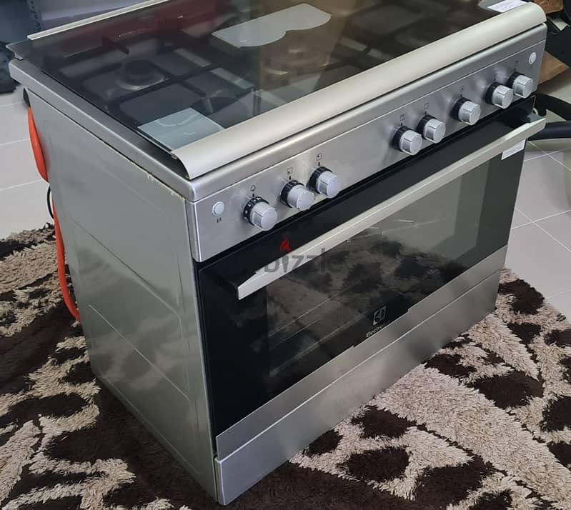 Gas Cooking Range with Grill and Oven for sale 3