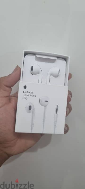 Apple airpods brand new not used 0