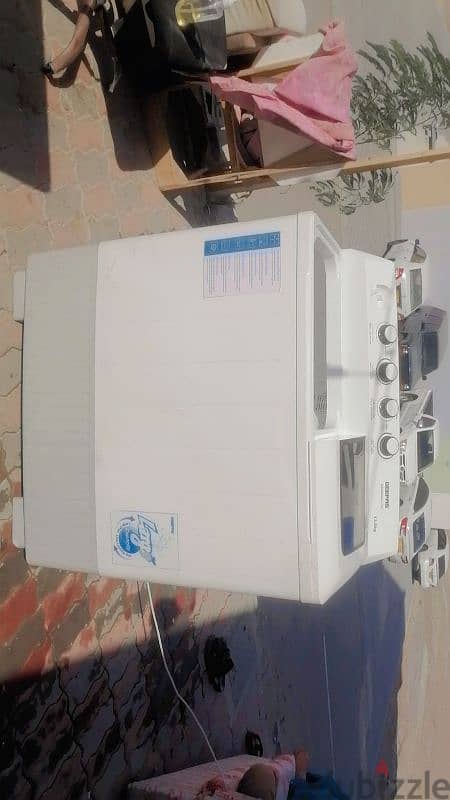 Geepas brand washing machine 0