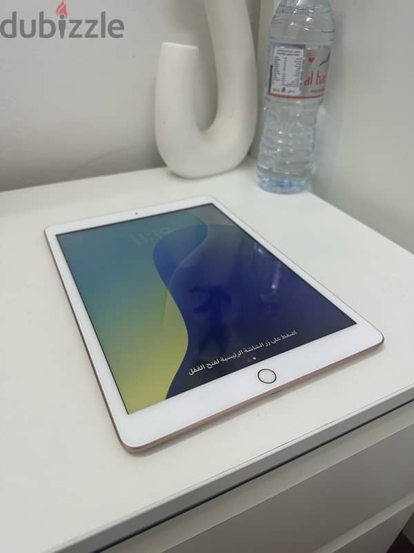 ipad 8 , 128 GB 1