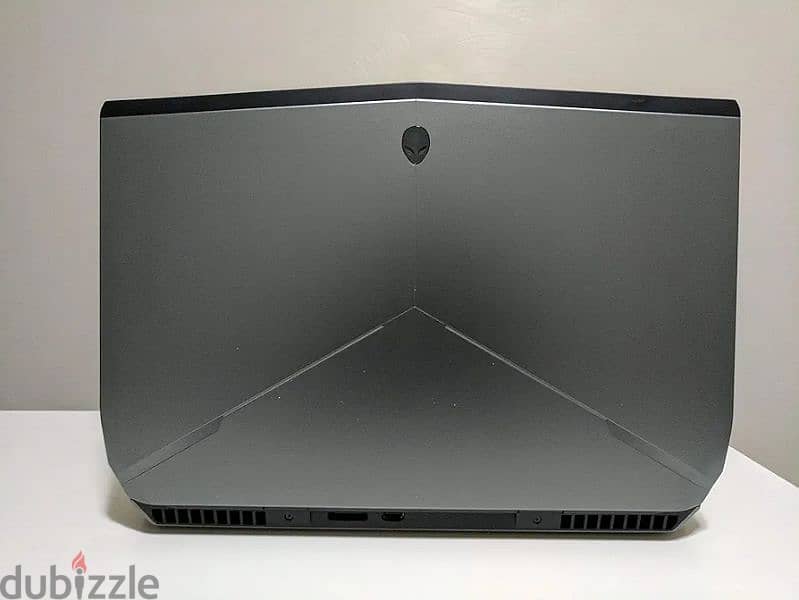 Alienware 17 R3 Gaming 1