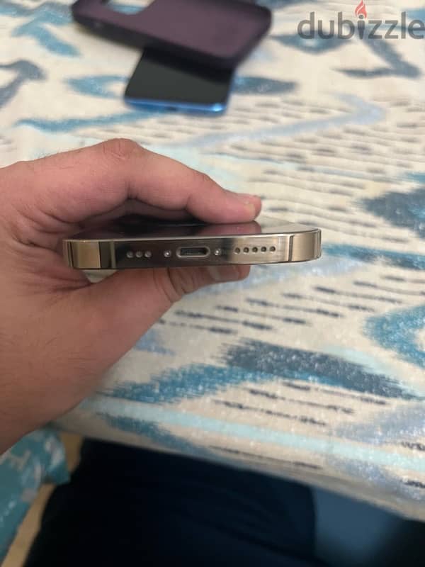 Iphone 14 pro 256 gb gold colour 88% battery 6